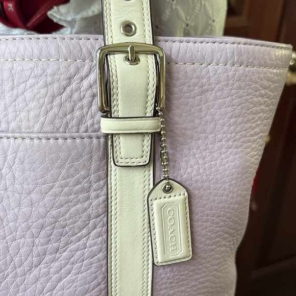 Coach Hampton tote bag F10692 shoulder bag pebbled leather Violet/white VEUC - Picture 4 of 16